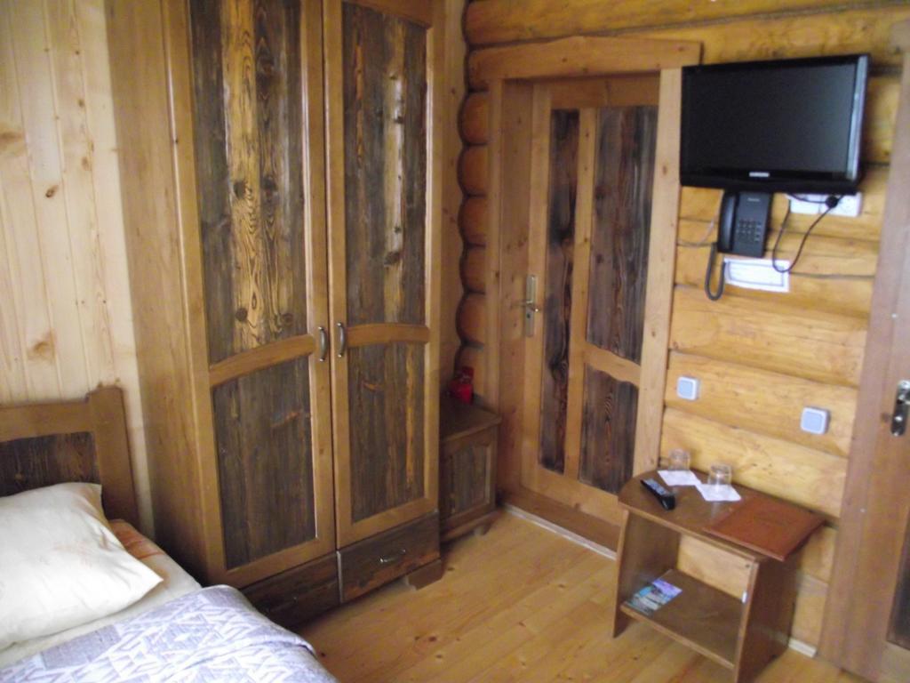 Spa Hotel Zoryani Karpaty Vyshka Bilik gambar
