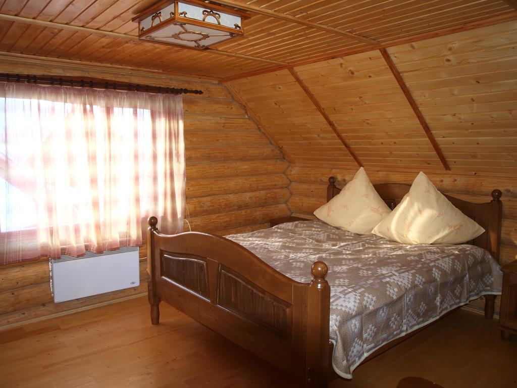 Spa Hotel Zoryani Karpaty Vyshka Bilik gambar